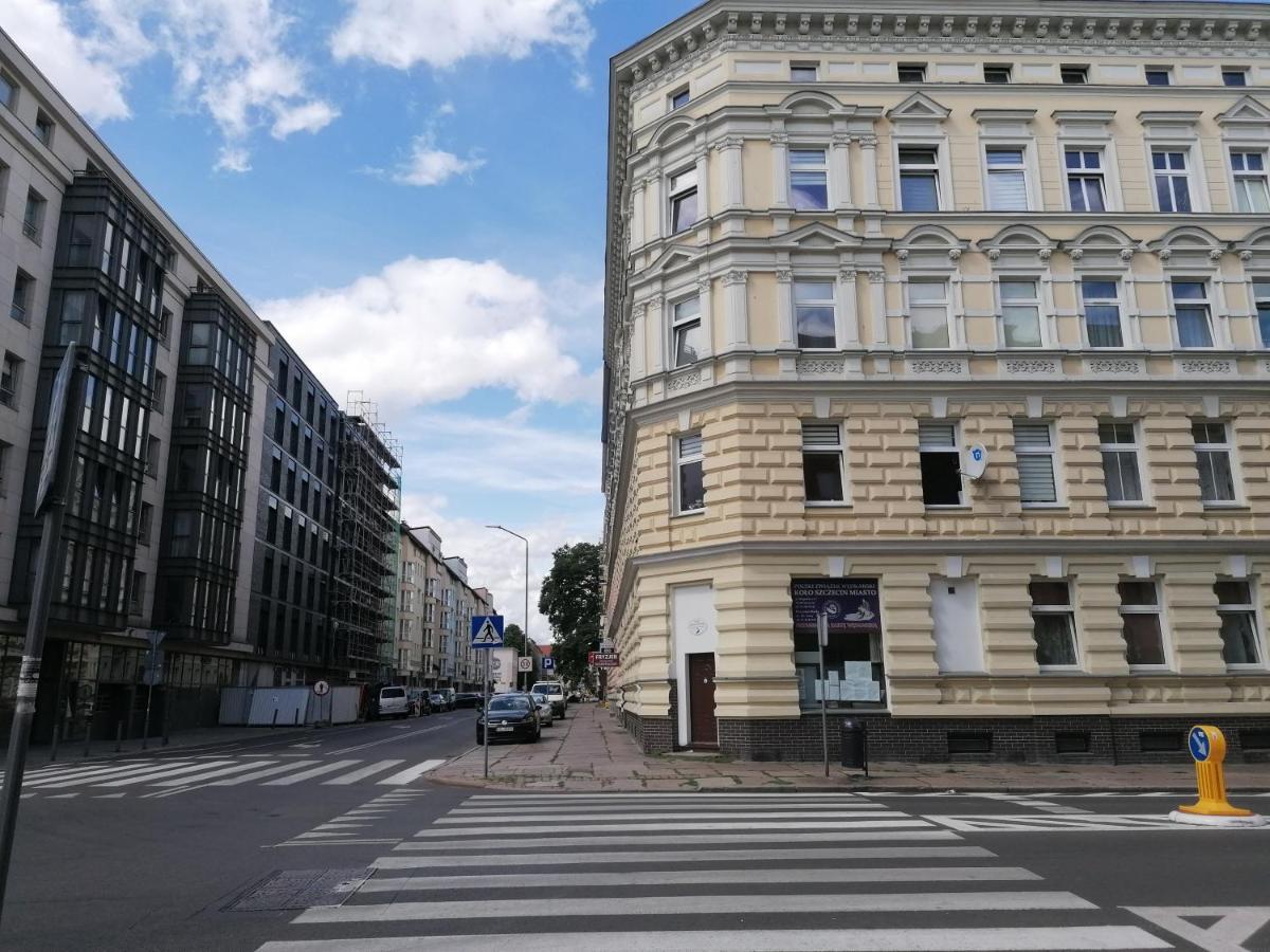 Hostel Tulip - Pokoj 7 Ze Wspolna Lazienka I Kuchnia Szczecin Ngoại thất bức ảnh