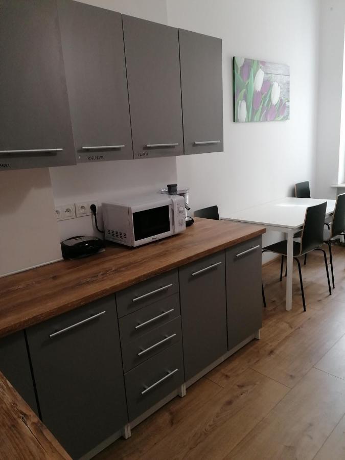 Hostel Tulip - Pokoj 7 Ze Wspolna Lazienka I Kuchnia Szczecin Ngoại thất bức ảnh