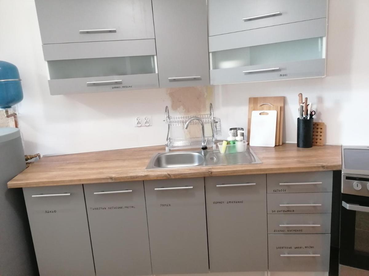 Hostel Tulip - Pokoj 7 Ze Wspolna Lazienka I Kuchnia Szczecin Ngoại thất bức ảnh
